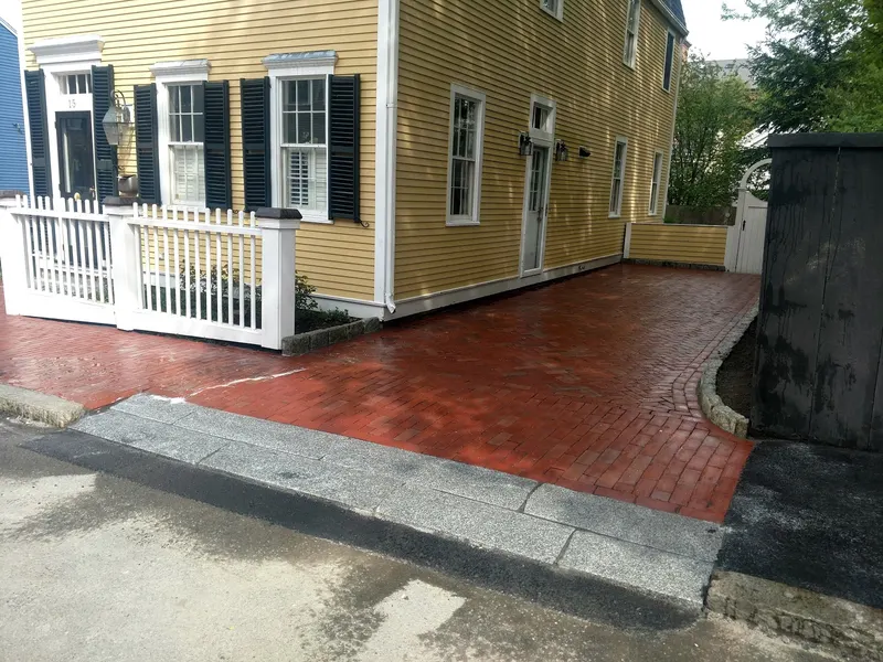Driveway 12