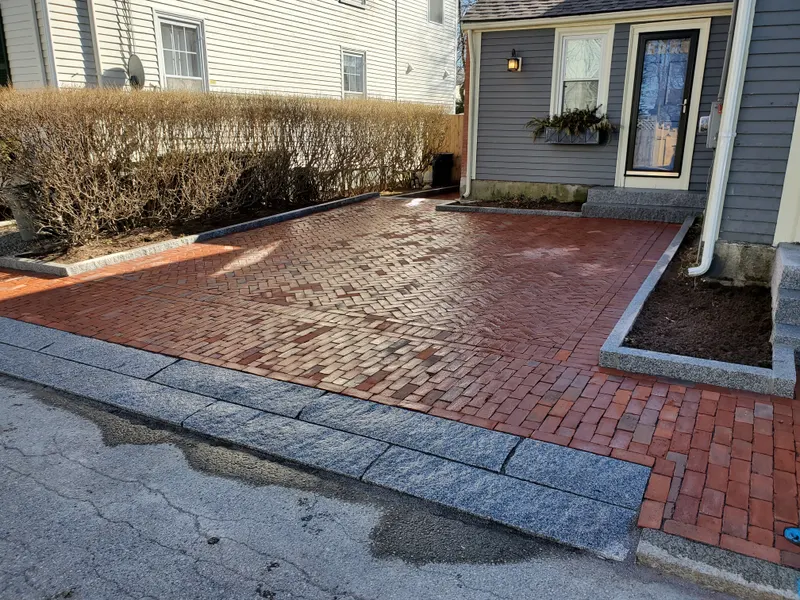 Driveway 33