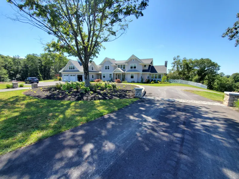 Driveway 34