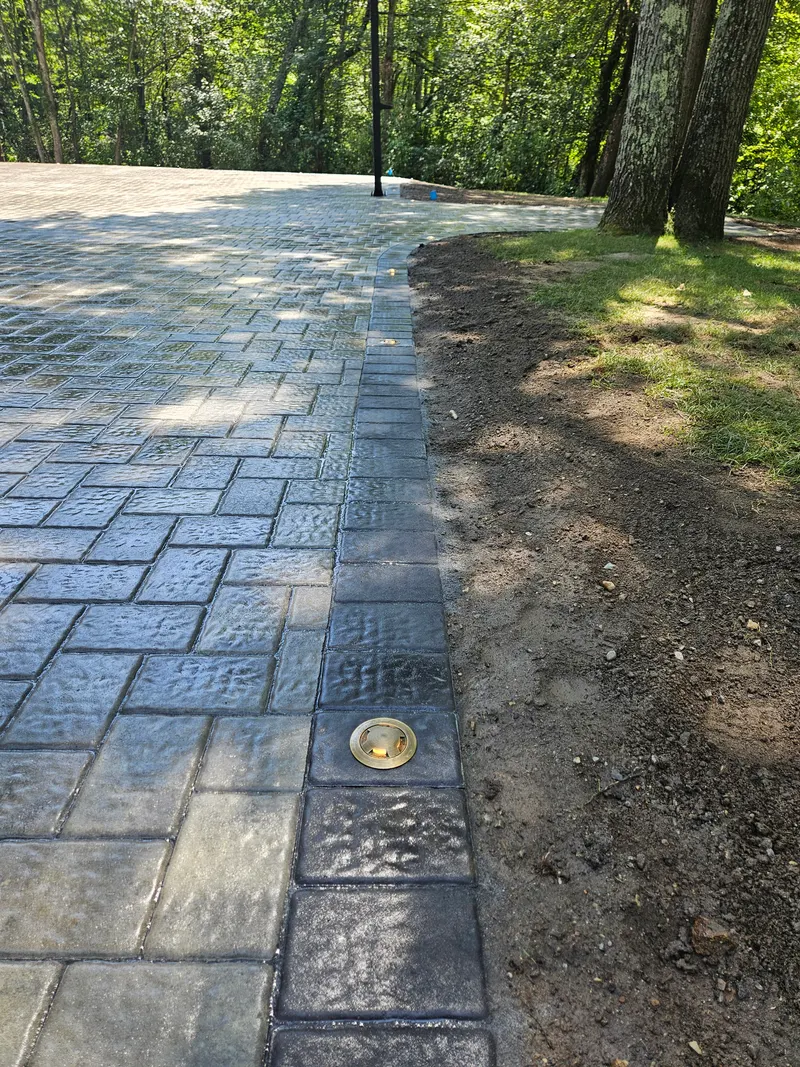 Patio 121