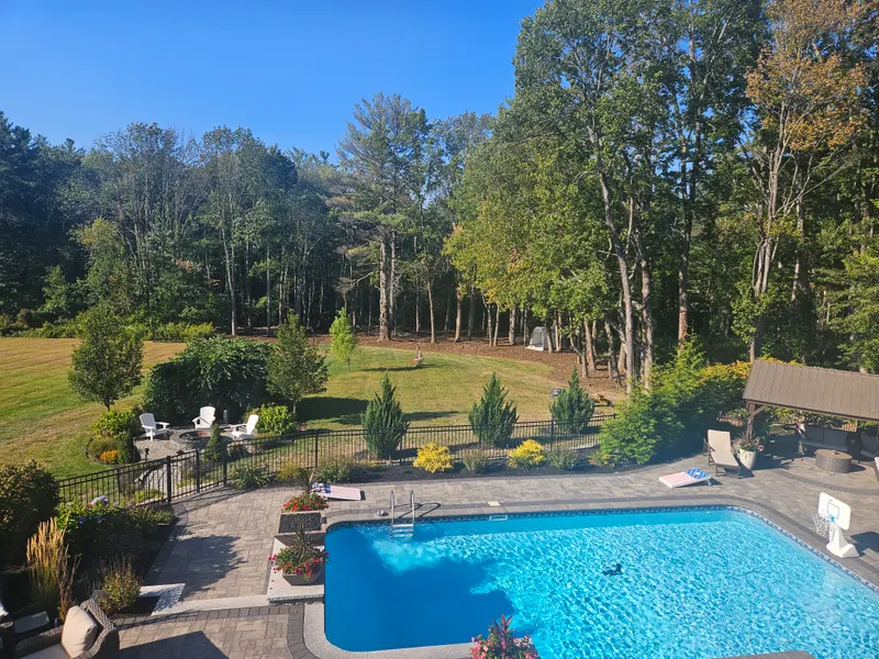 Patio 125