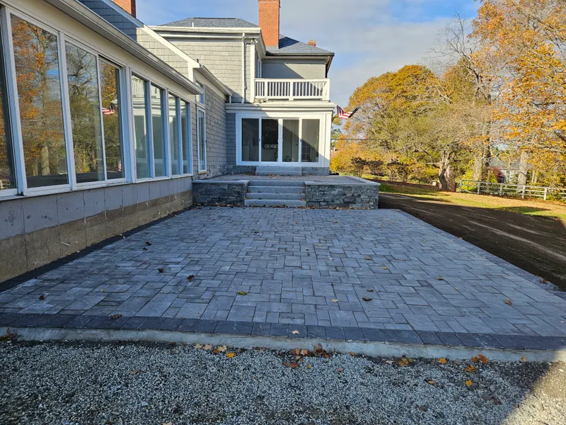 Patio 128