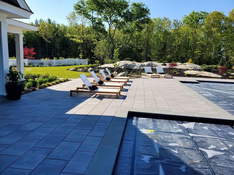 Patio 25