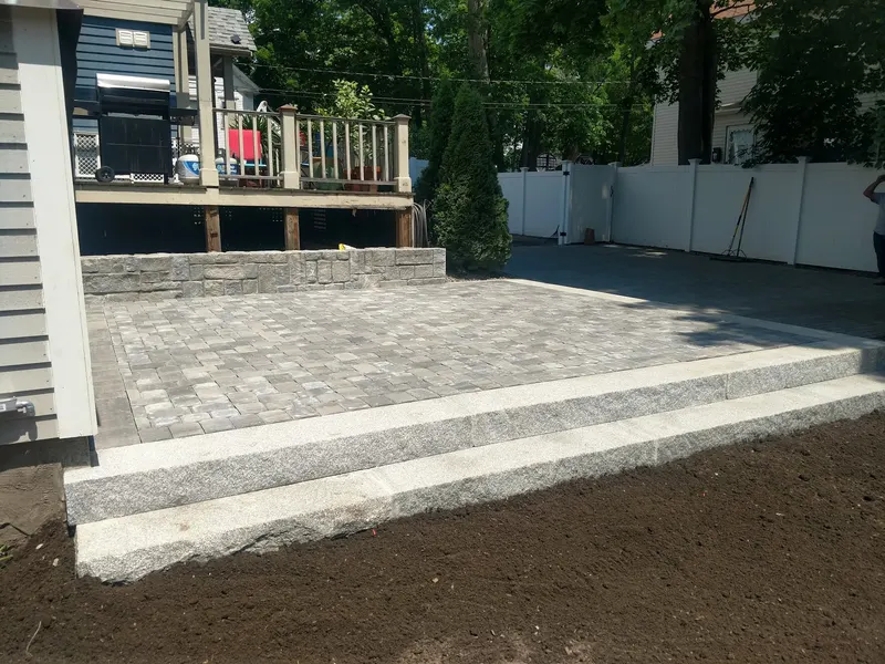 Patio 44