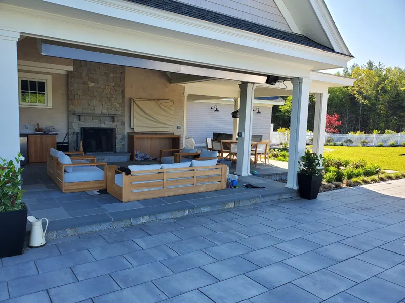 Patio 72